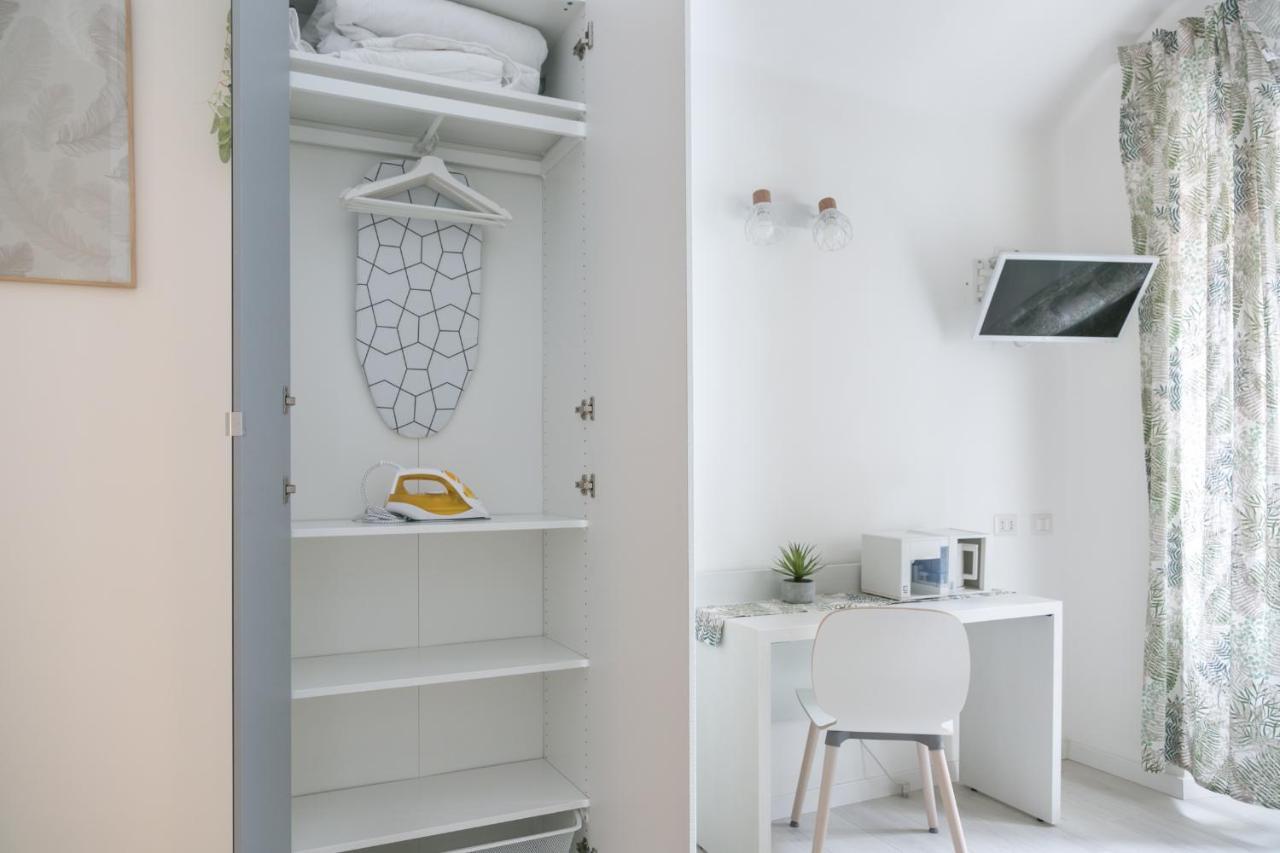 White Candia Guesthouse Rome Bagian luar foto
