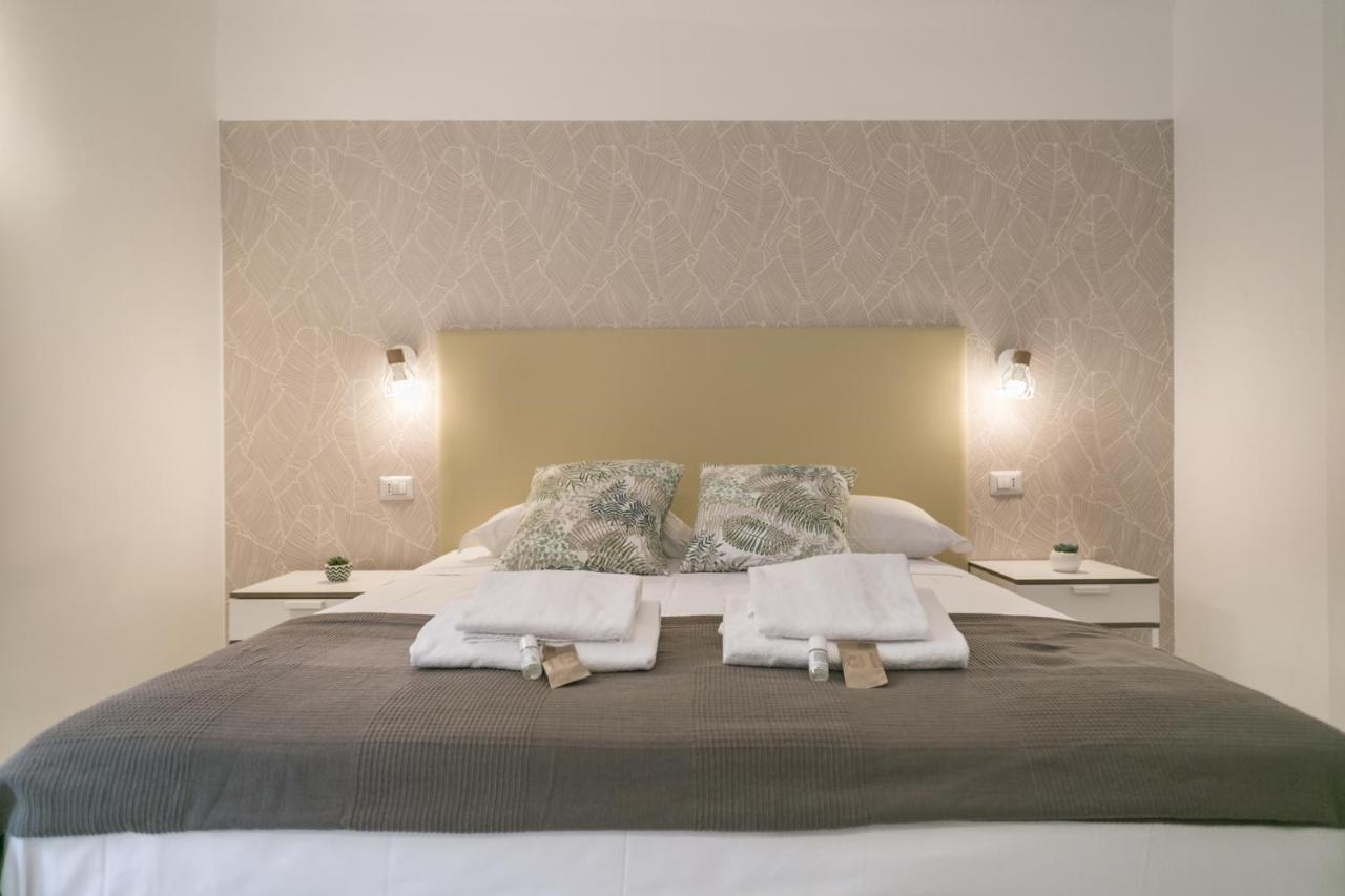 White Candia Guesthouse Rome Bagian luar foto